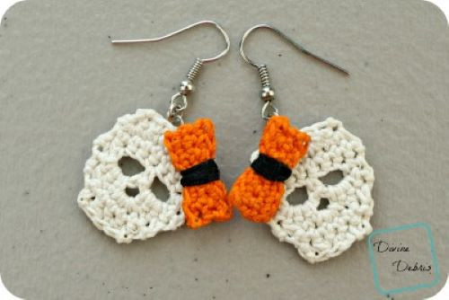From table toppers to treat bags: All the crochet patterns you need this Halloween. Click to learn more!