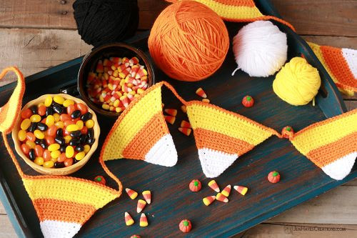 Turn yarn into Halloween magic with 30 free crochet patterns. Click to see them now!